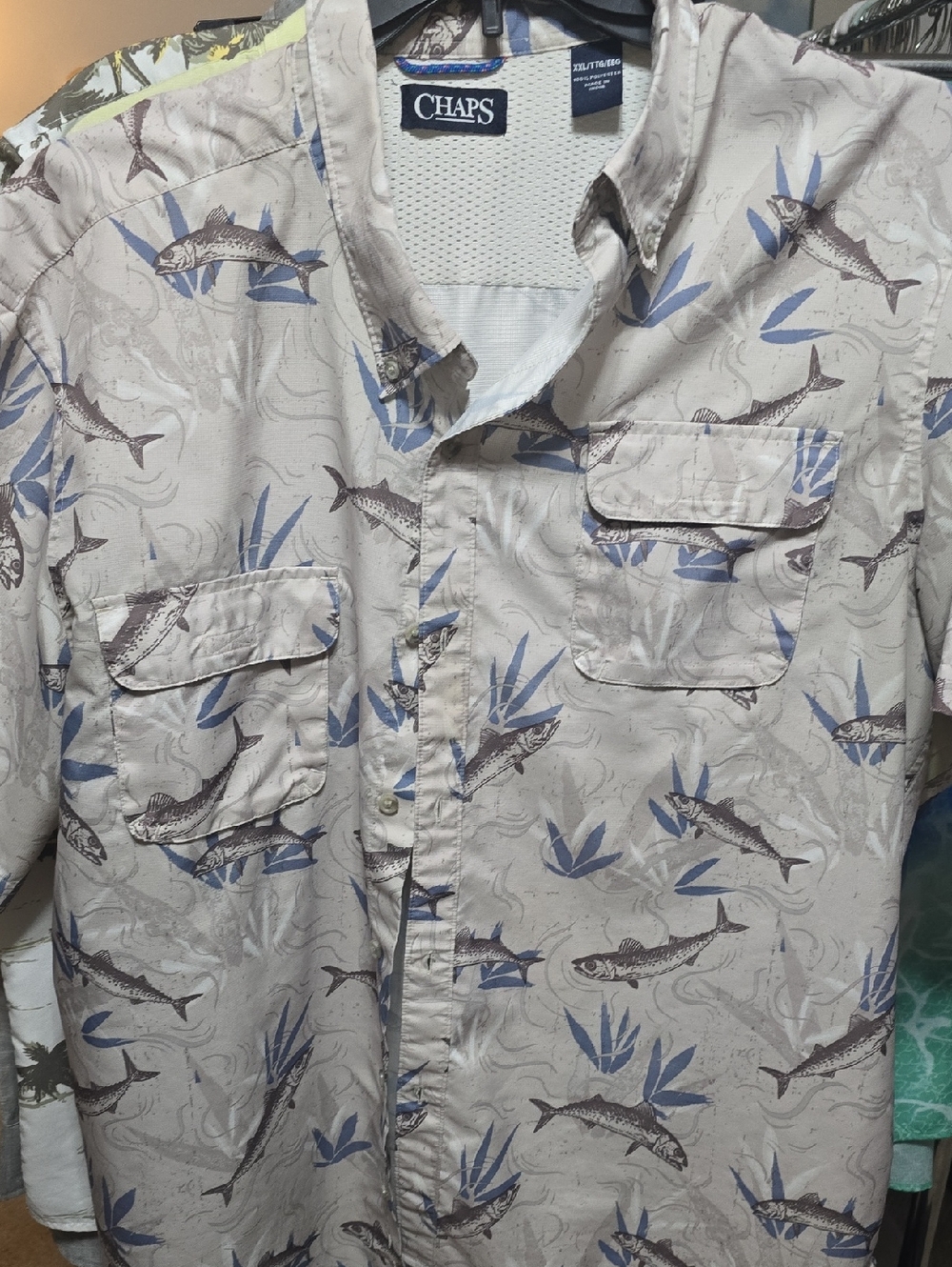 Chaps XXL Beige Short-Sleeve Button-Down with Blue Fish Print
